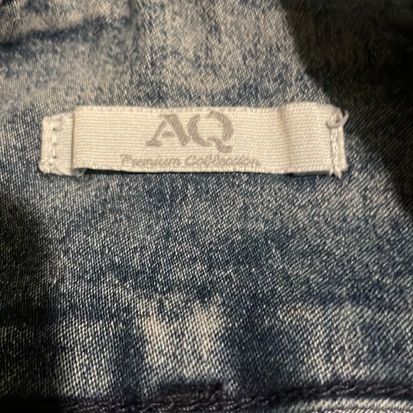 Jean - Picture 4 of 4